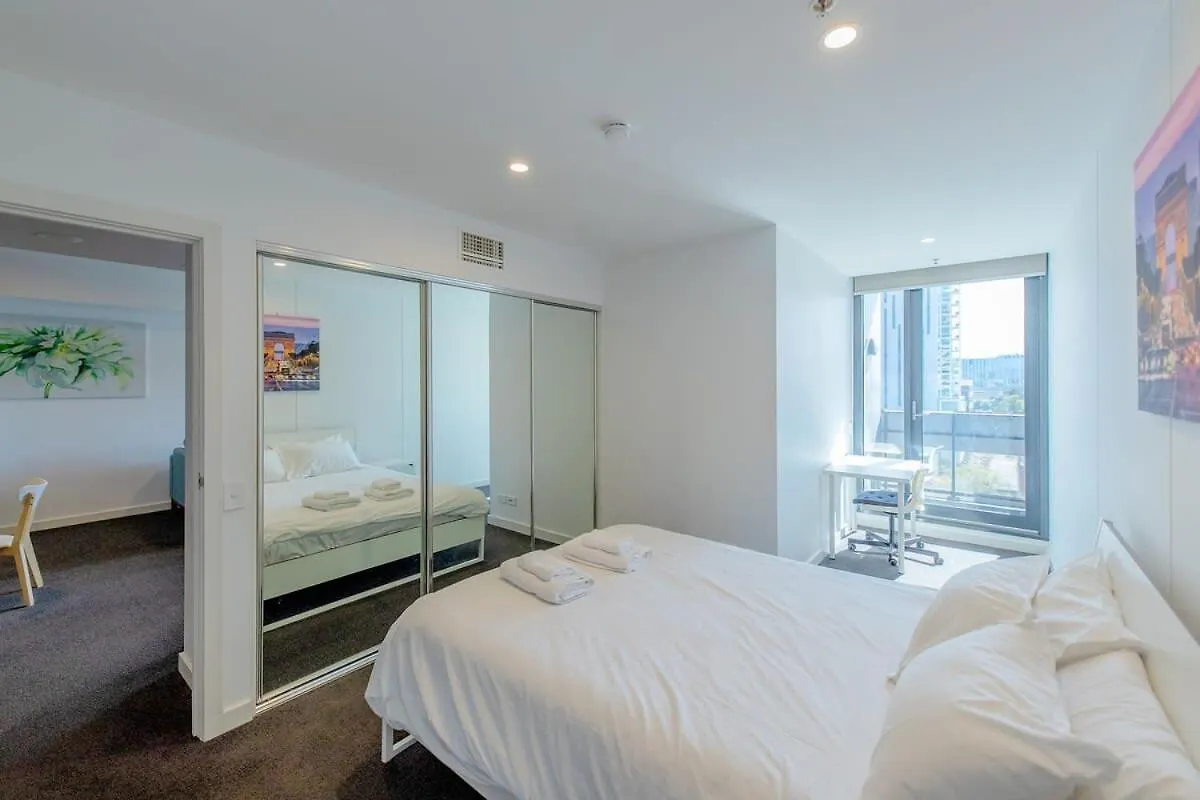 Walk To Central Market Parking Gym&Pool City View Adelaide Apartment